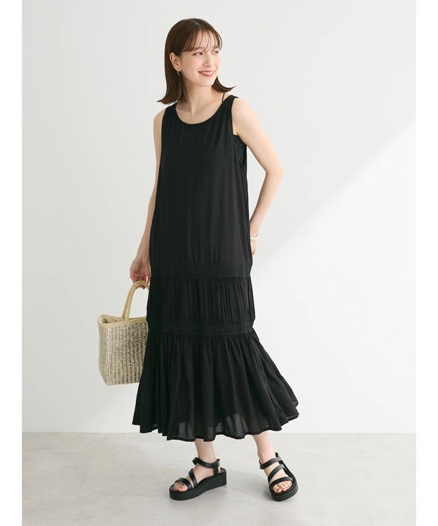 Green Parks Ｉ　ノースリスモッキング切替ワンピース Black