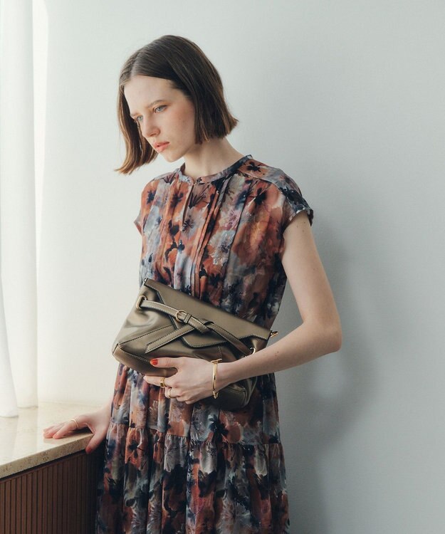 YECCA VECCA ベルトデザインチェーンバッグ Black