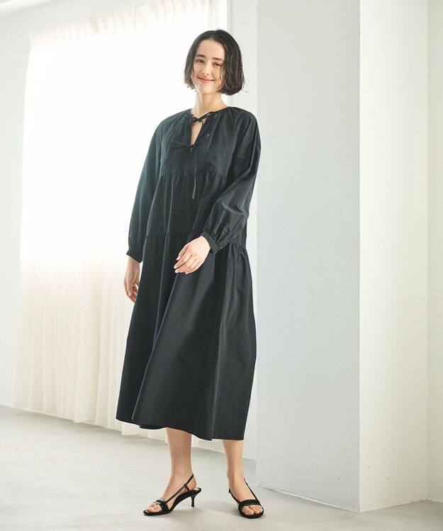 #Newans 【撥水加工/洗濯機可能】〈全身をさりげなくカバー〉リラクシーティアードワンピース ブラック