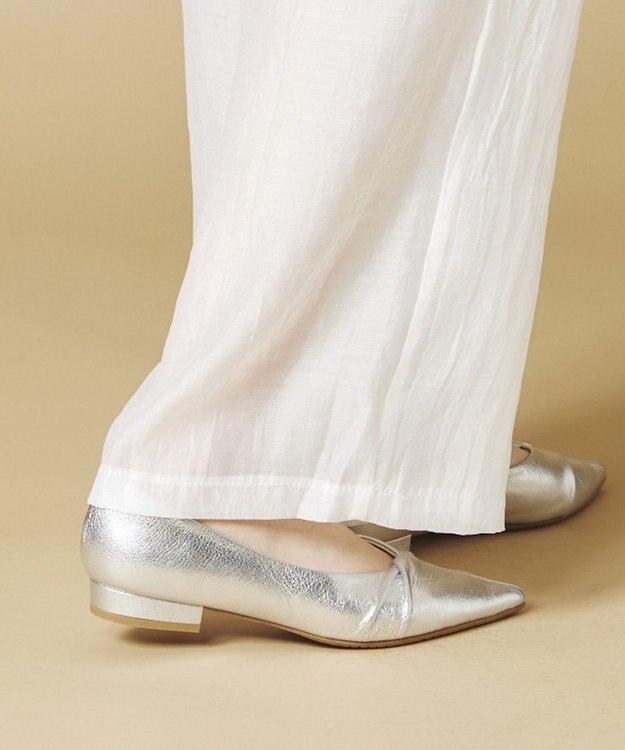 Dominic3 センターギャザー ポインテッドソフトカッター ブラック