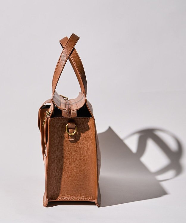 AMERICAN HOLIC マルチポケットスクエアＡ４ショルダートートバック Camel