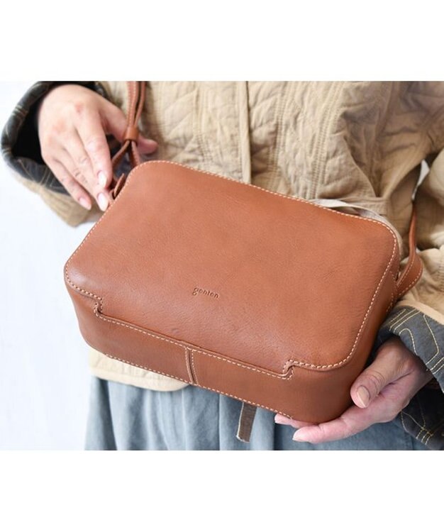 genten ミネルヴァ 横長ショルダーバッグ チャ