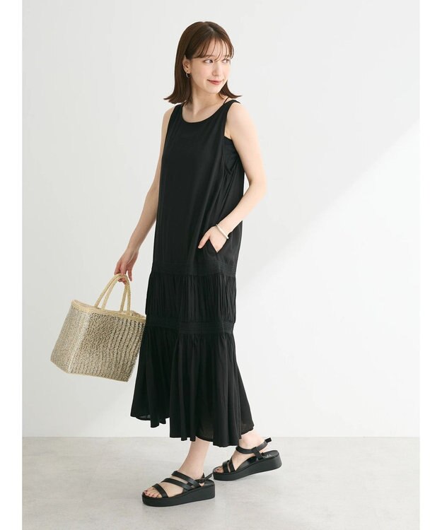 Green Parks Ｉ　ノースリスモッキング切替ワンピース Black