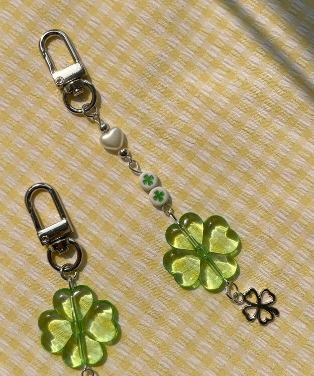 WEGO クローバービーズキーホルダー 柄3