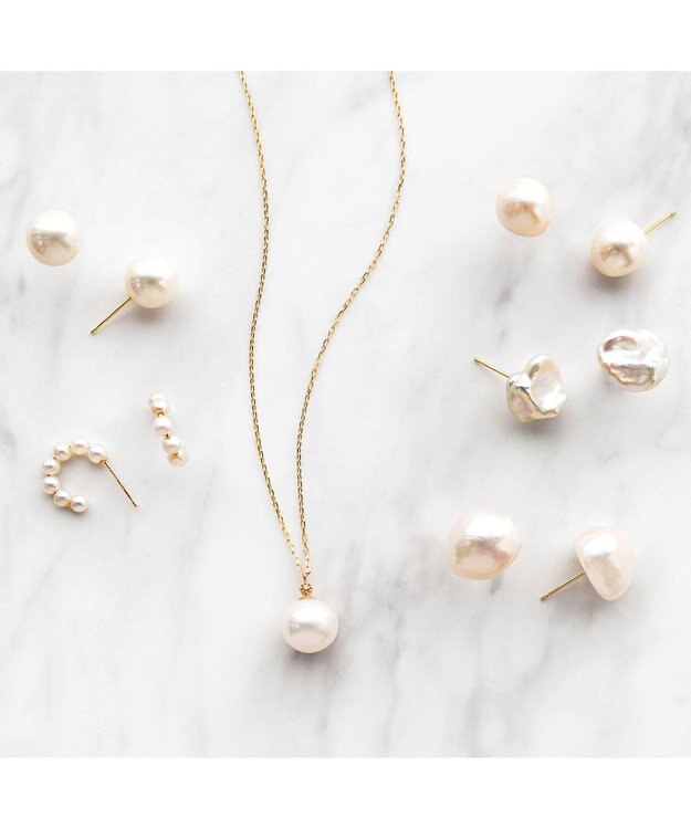 TOCCA 【WEB限定】FRILL PEARL PIERCED EARRINGS K10 淡水パール ピアス ゴールド系