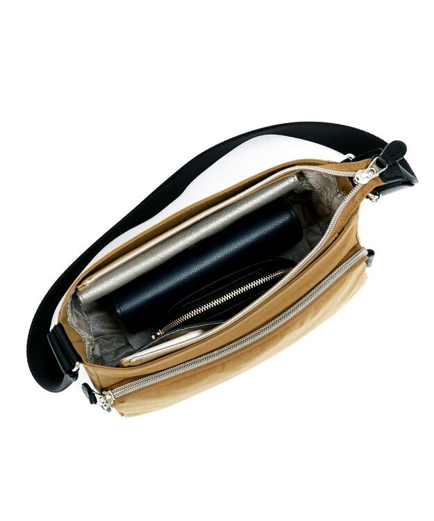 IBIZA プラクティコ　ショルダーバッグ 普通茶