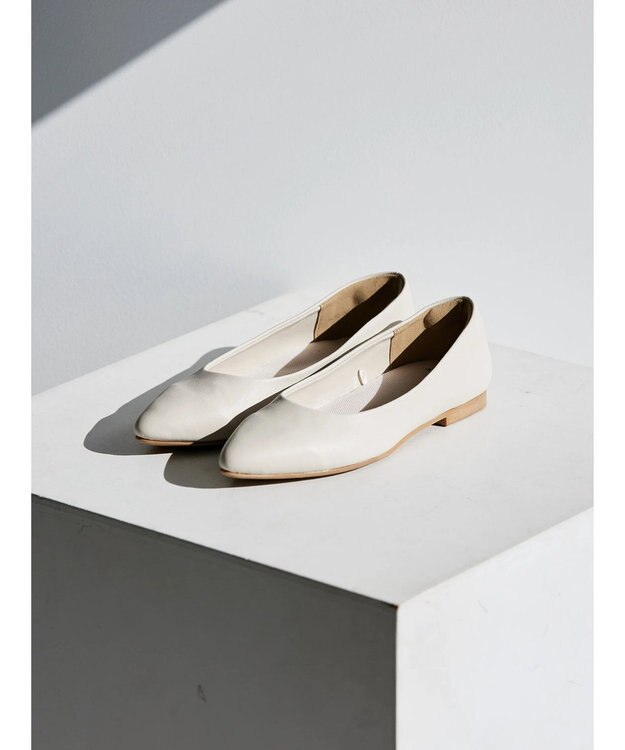 AMERICAN HOLIC 【整履き】ポインテッドパンプス Ivory