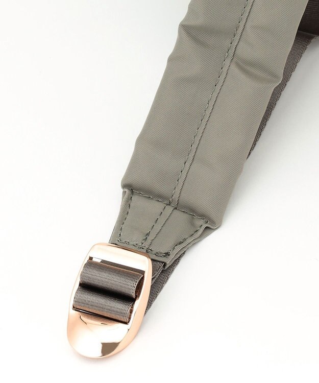 LA BAGAGERIE チャーム付き　ナイロンスクエアリュック グレー