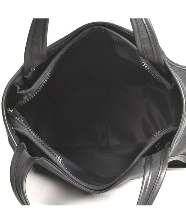 Y'SACCS ヒートエンボス ポルカドットトート Sサイズ ブラック