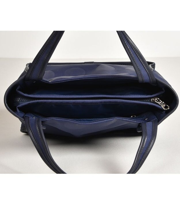 Y'SACCS ヒートエンボス ポルカドットトート Sサイズ ネイビー