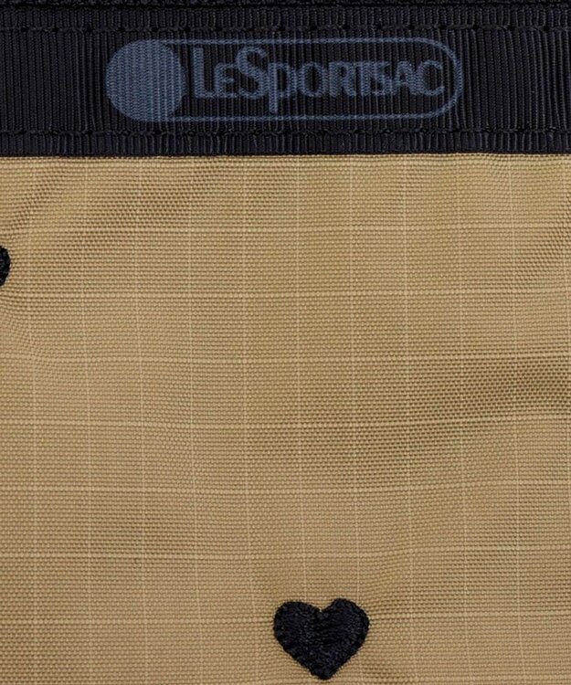 LeSportsac CROSSBODY PHONE BAG/モカブラックハートエンブロイダリー モカブラックハートエンブロイダリー