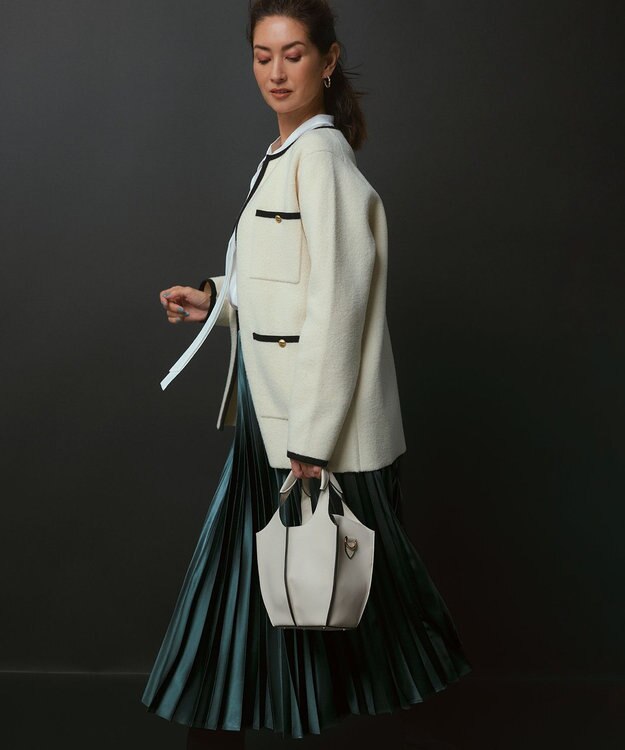 23区 【洗える】レザーライク プリーツスカート ダークグリーン系