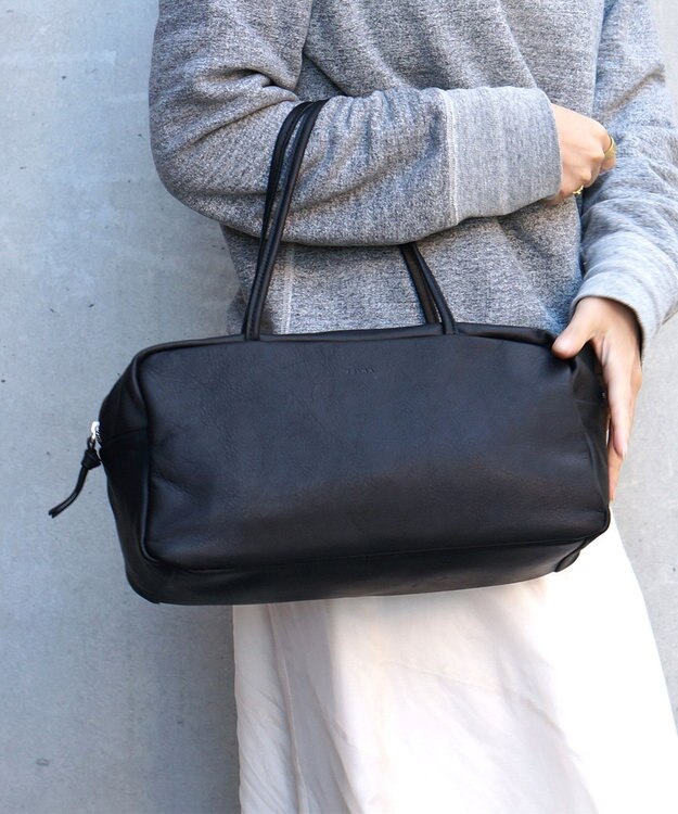 FOLNA RD ソフトレザースクエアボストンバッグ ブラック