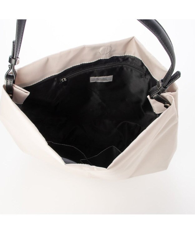 UNBILLION カシュカシュ cachechche / ナイロンベーシック2wayビッグショルダー アイボリー