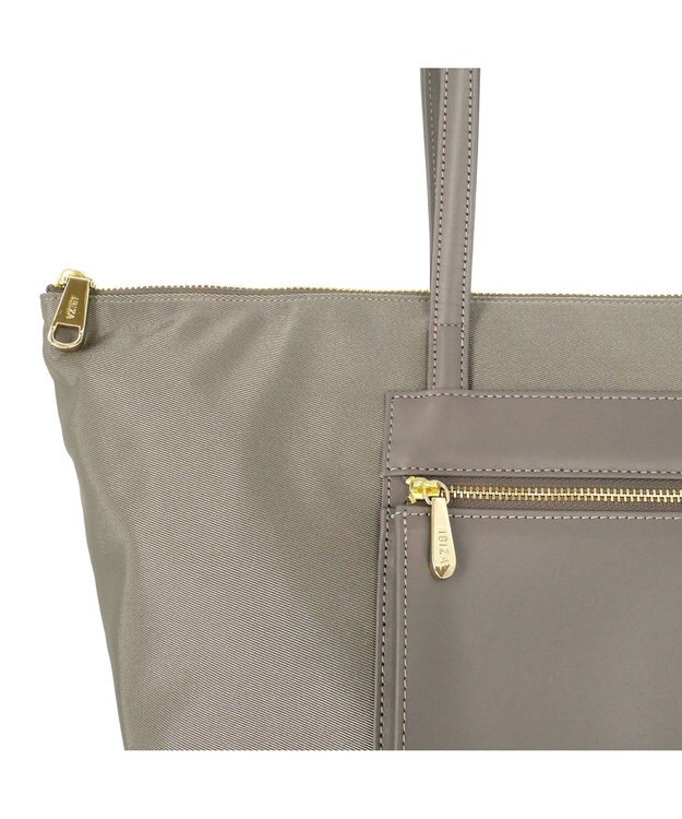 IBIZA コモド　オペラナイロン/牛革　セミショルダーバッグ カーキ