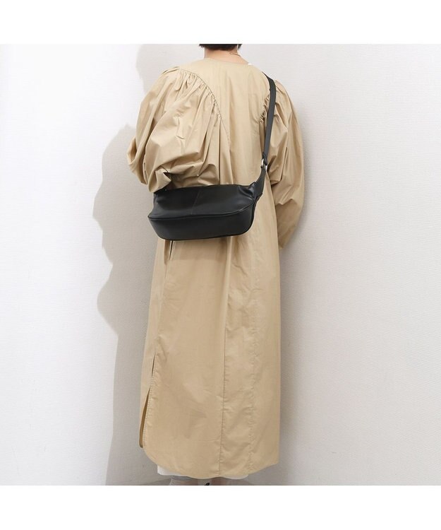 UNBILLION カシュカシュ cachecache / 横長ソフトショルダーバッグ ブラック