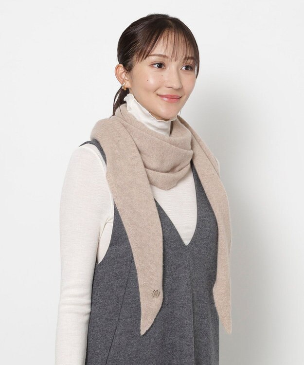 MOONBAT FURLA(フルラ）カシミヤ スパンコール トライアングルストール ベージュ