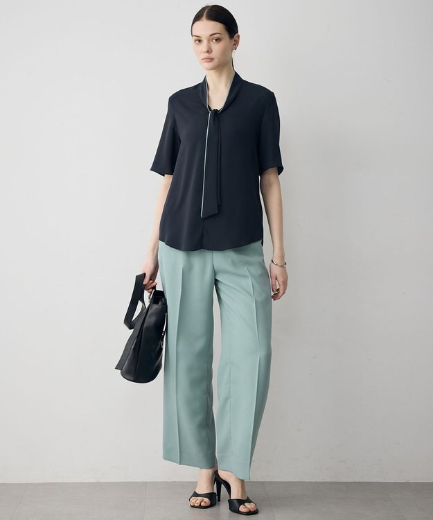ICB L 【CLASSY.掲載・新色追加・WEB限定カラーあり】FluidBackSatin ワイドパンツ ダークセージ