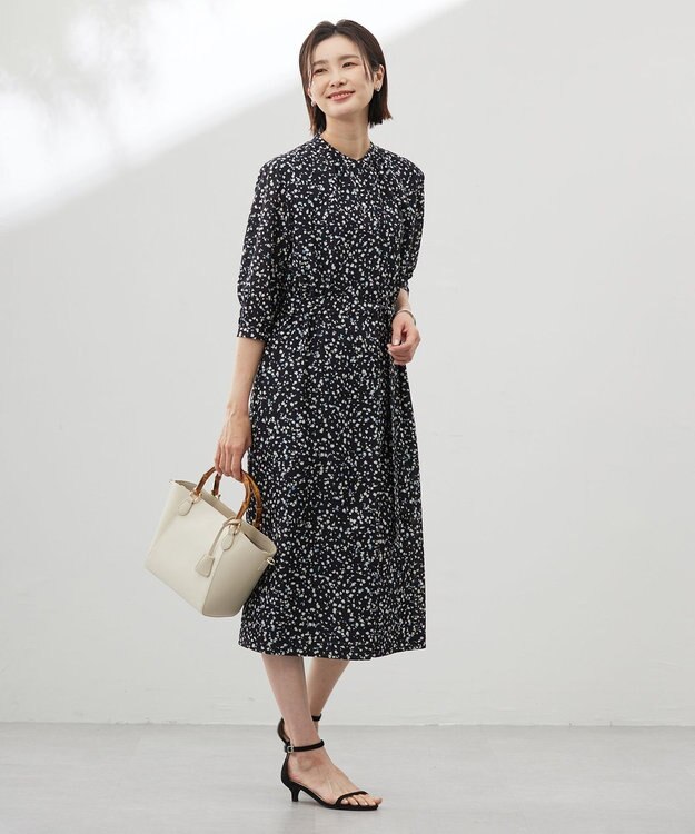 J.PRESS LADIES L 【洗える】スパンローンフラワープリント ワンピース ネイビーベース系