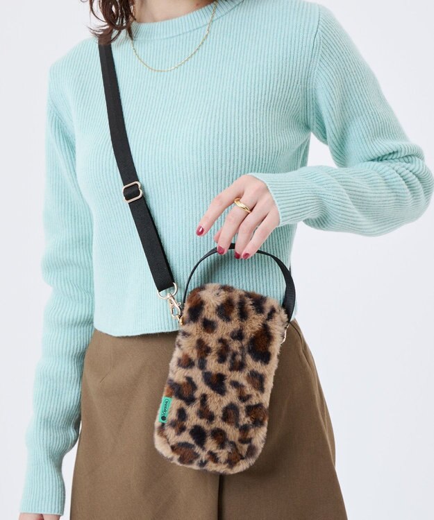 LeSportsac FUR MINI PHONE CROSSBODY/レオパードフラッフィーファー レオパードフラッフィーファー