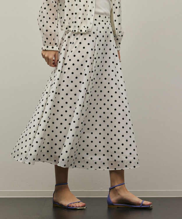 GRACE CONTINENTAL ドットフロッキータックスカート ホワイト