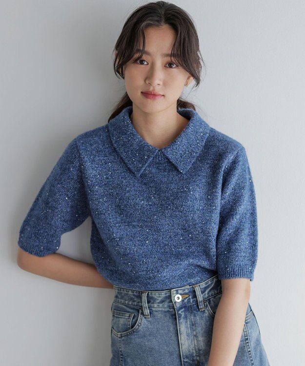 組曲 【加藤ローサさん着用 / 襟取り外し可】スパンコールヤーン 5分袖ニット ブルー系
