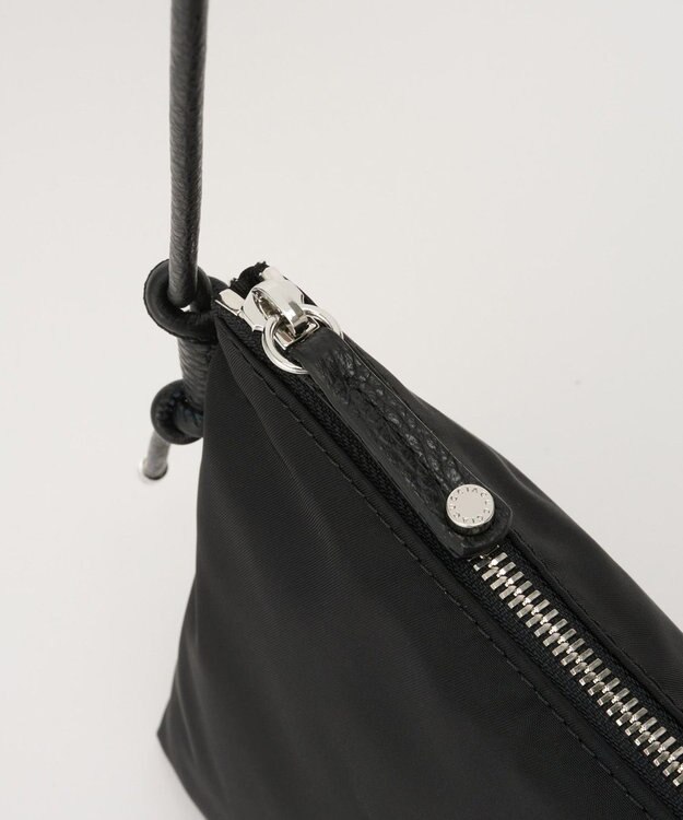 IACUCCI 【再入荷決定！】アーゴ ポーチSD NYLON/CERVO ブラック