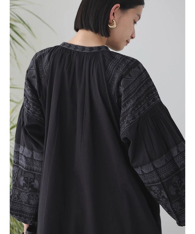 AMERICAN HOLIC インドコットン袖刺繍ワンピース Black
