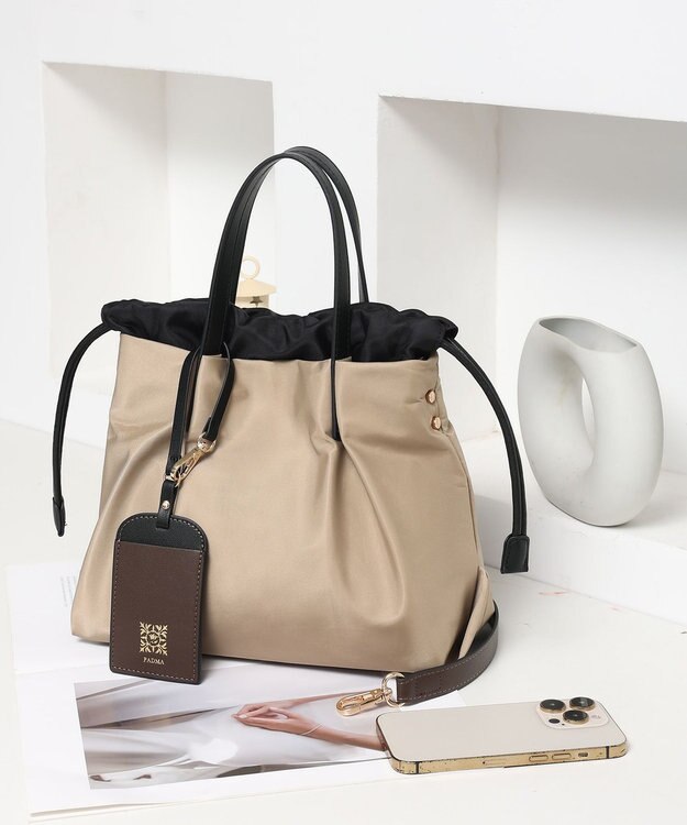 style code 【PADMA/パドマ】ナイロン×レザー　巾着　ショルダーバッグ 2WAY ベージュ