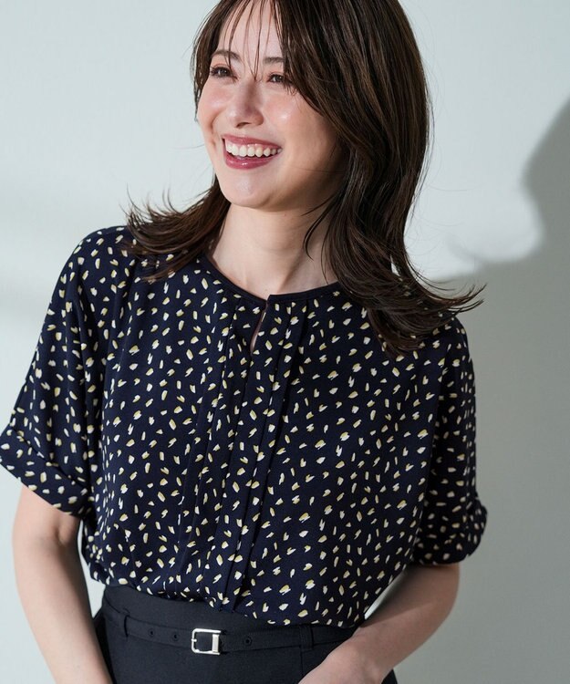 ANY SIS ジョーゼットフロントタック プルオーバー ネイビー系幾何学柄