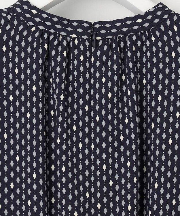 23区 【洗える】バックサテンアムンゼンレユールダイヤプリント ワンピース ネイビー系