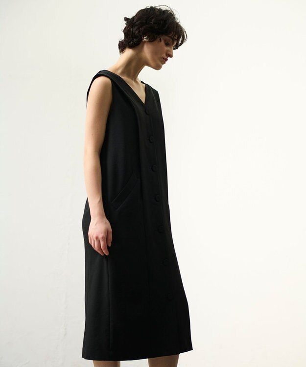 GRACE CONTINENTAL バックボウドレス ブラック