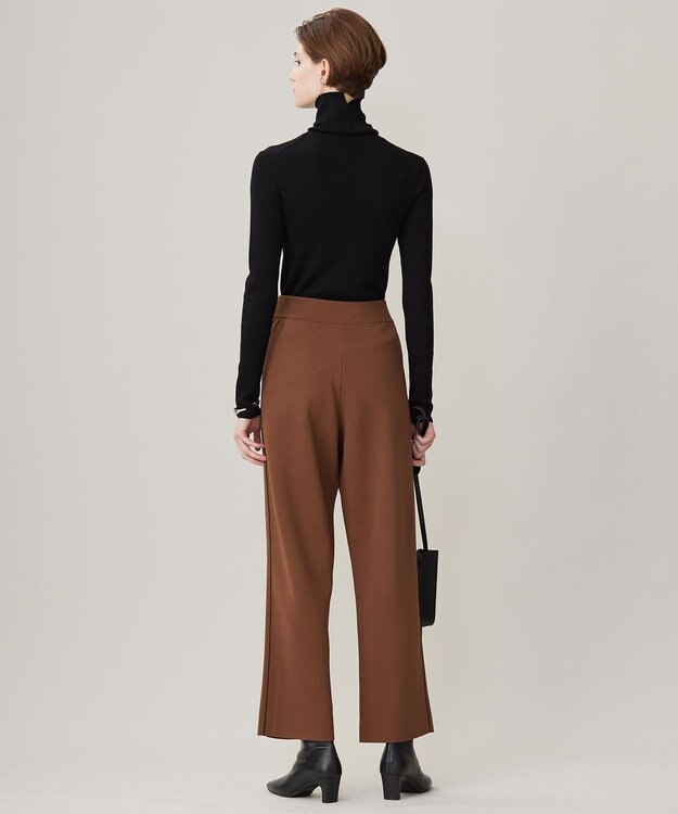 ICB 【CLASSY.1月号掲載・新色追加・洗える】エクストラファインメリノ タートルネックプルオーバー ブラック系