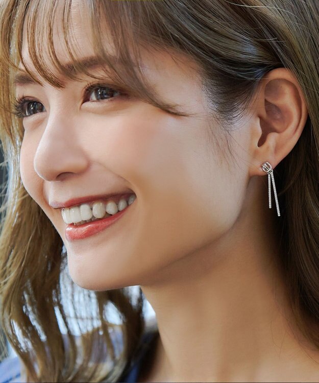 Tiaclasse 【金属アレルギー対応】シャイニーフリルピアス シルバー