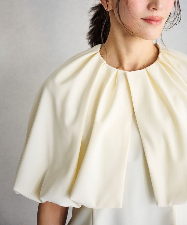 #Newans ＜亀恭子さんコラボ＞取り外し可能ケープ付きペプラムブラウス オフ
