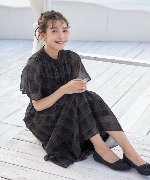 Tiaclasse 【新色追加・洗える】チェック柄フレア袖シアーワンピース ブラック