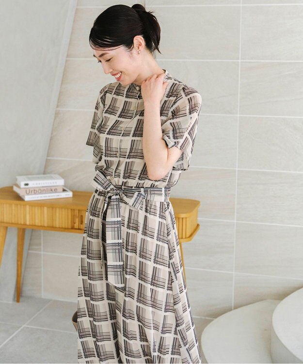 Tiaclasse 【新色追加・洗える】チェック柄フレア袖シアーワンピース ベージュ