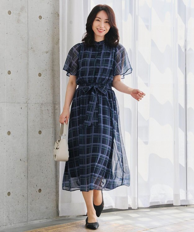 Tiaclasse 【新色追加・洗える】チェック柄フレア袖シアーワンピース ネイビー
