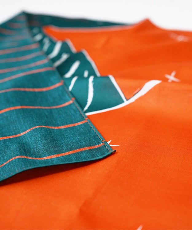 nitorito 【UNISEX】ギフトパッケージ&ステッカー付 白馬 ハンカチ スカーフ green x orange