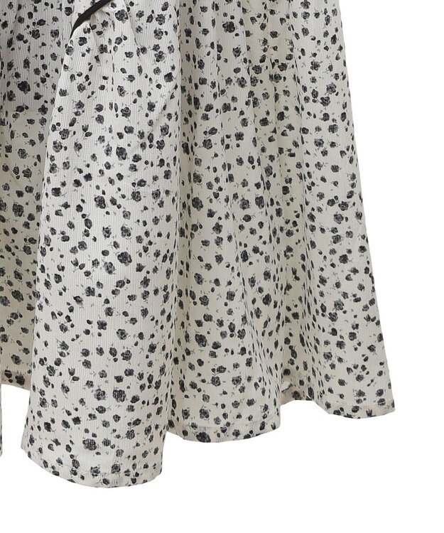 earth music&ecology 切替パイピングフラワーキャミワンピース Ivory