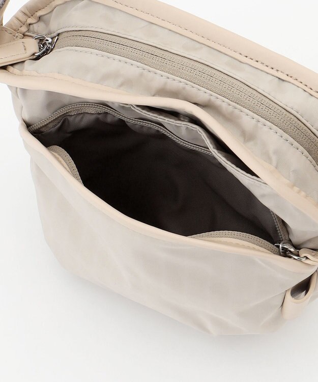 Y'SACCS Polka Dots　パイピングポケットポシェット アイボリー