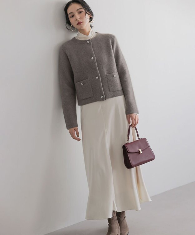 組曲 L 【WEB限定】サテンナロー スカート アイボリー系