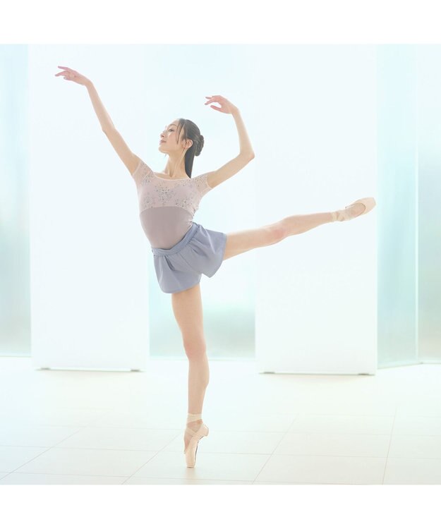 Chacott 【MAY NAGAHISA】キャップスリーブレオタード ピンクプリント