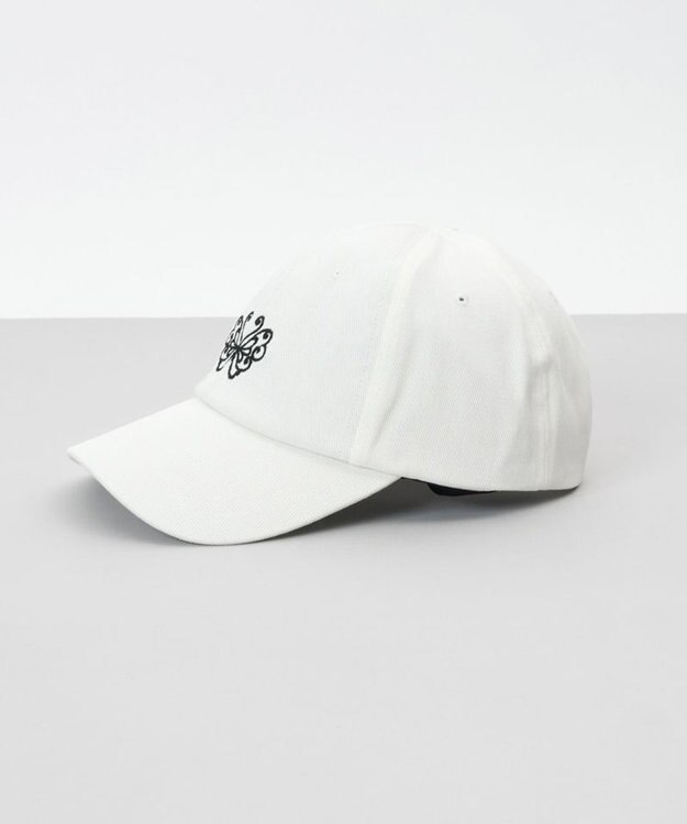 AURORA 【 ANNA SUI（アナ スイ）】バタフライ刺しゅうキャップ オフホワイト