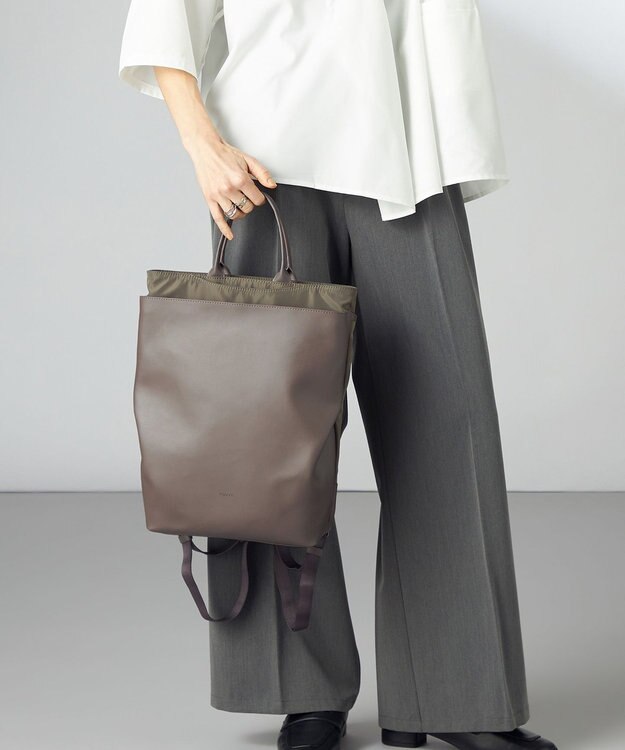 Y'SACCS シルキーリュクスバックパック ベージュ系その他