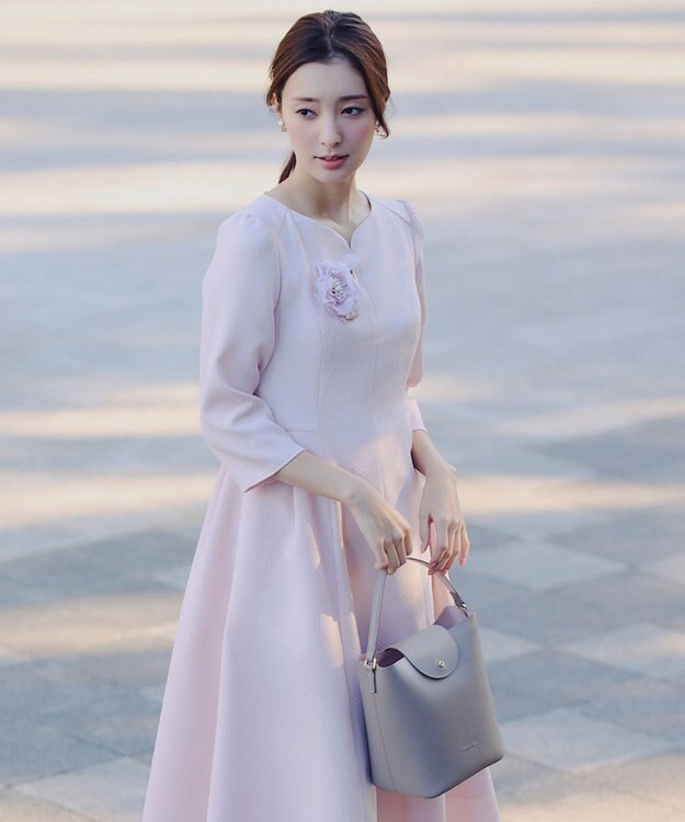 TOCCA PETAL SILHOUETTE LEATHER BAG  レザーバッグ ベージュ系