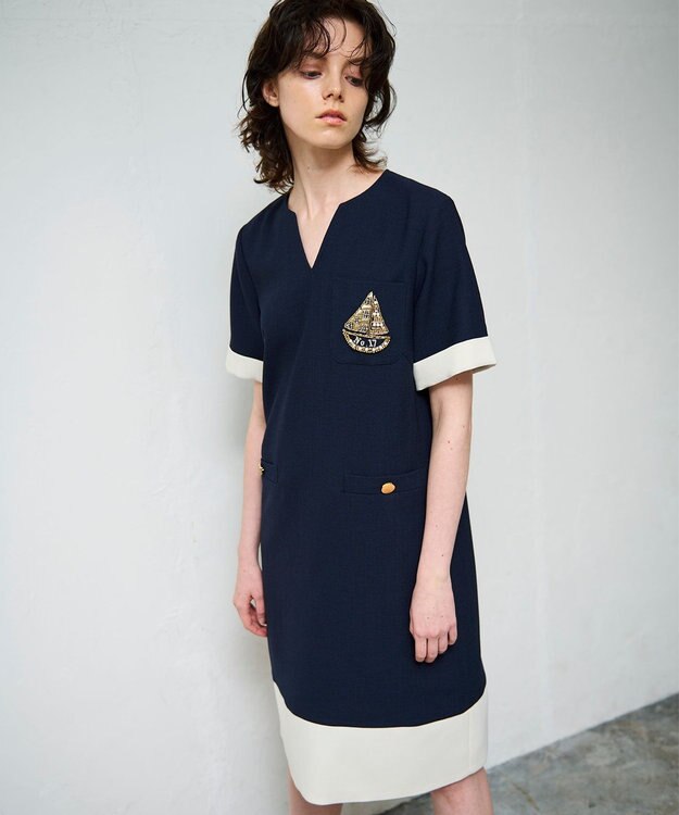 GRACE CONTINENTAL ビジューエンブレムワンピース ネイビー