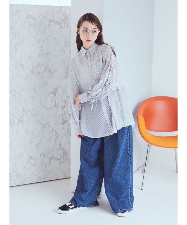 earth music&ecology 袖スリットリボンロングシャツ Gray