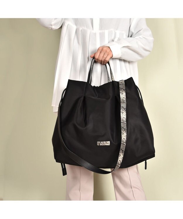 LA BAGAGERIE ドローストリング2WAYトート Mサイズ ブラック×パイソン