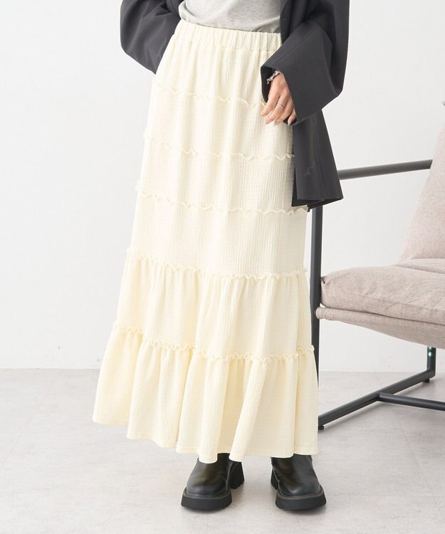 earth music&ecology メロー切替フレアスカート Ivory